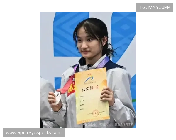 晋江选手彭钰涵张鑫榕并肩作战勇夺全国击剑冠军赛女子重剑团体亚军 晋江选手彭钰涵张鑫榕并肩作战勇夺全国击剑冠军赛女子重剑团体亚军