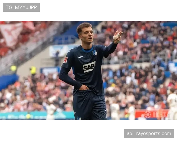 多特蒙德优先考虑引进霍芬海姆前锋阿斯拉尼，替代可能离队的吉拉西